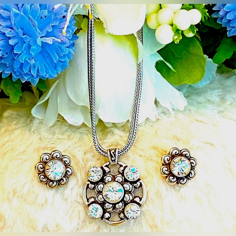 EUC Brighton Twilight Swarovski Crystal Jewelry Set - Picture 2 of 8
